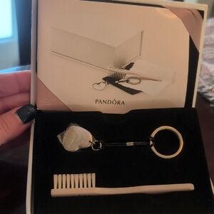 Pandora Heart Keychain with White Cleaning Brush Kit